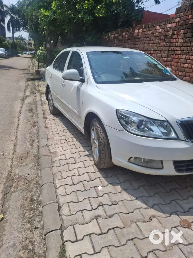 Skoda Laura 2011 Diesel 160000 Km Driven