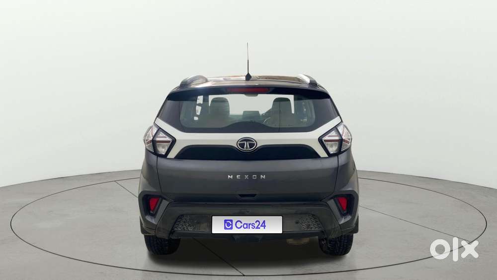 Tata Nexon 1.5 Revotorq Xma Amt (s), 2021, Petrol