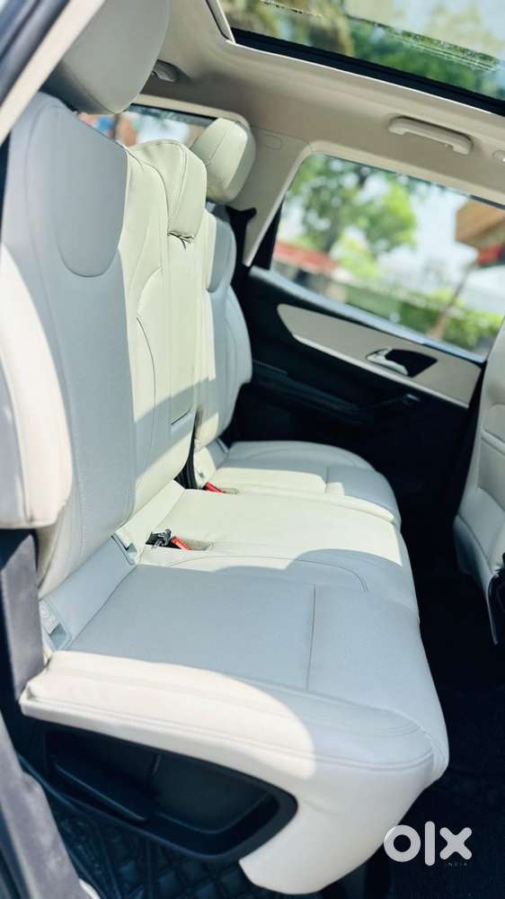 Mahindra Xuv700, 2023, Diesel