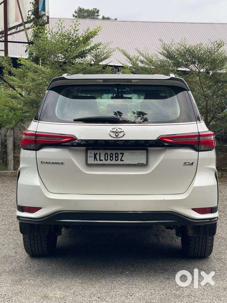 Toyota Fortuner Legender 4x4 At 2.8, 2022, Diesel