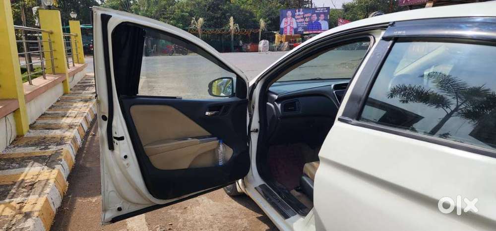 For Sale: Fully Loaded Honda City (2015) - Face Lifted To 2020 Model