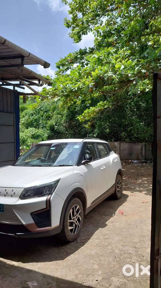 Mahindra Xuv400 Ev El Fast Charger, 2023, Electric