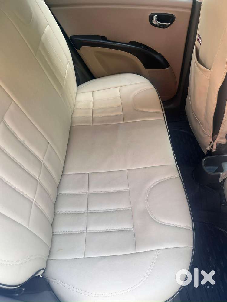 Hyundai I10 Sportz, 2015, Petrol