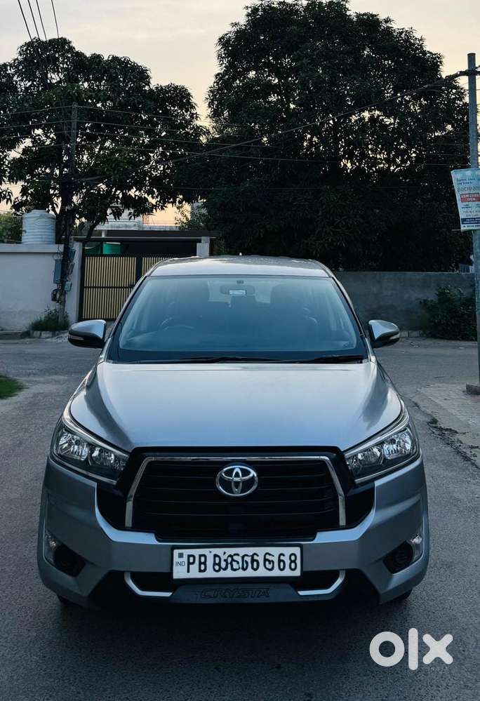 Toyota Innova Crysta 2.4 Gx Mt 8s, 2016, Diesel
