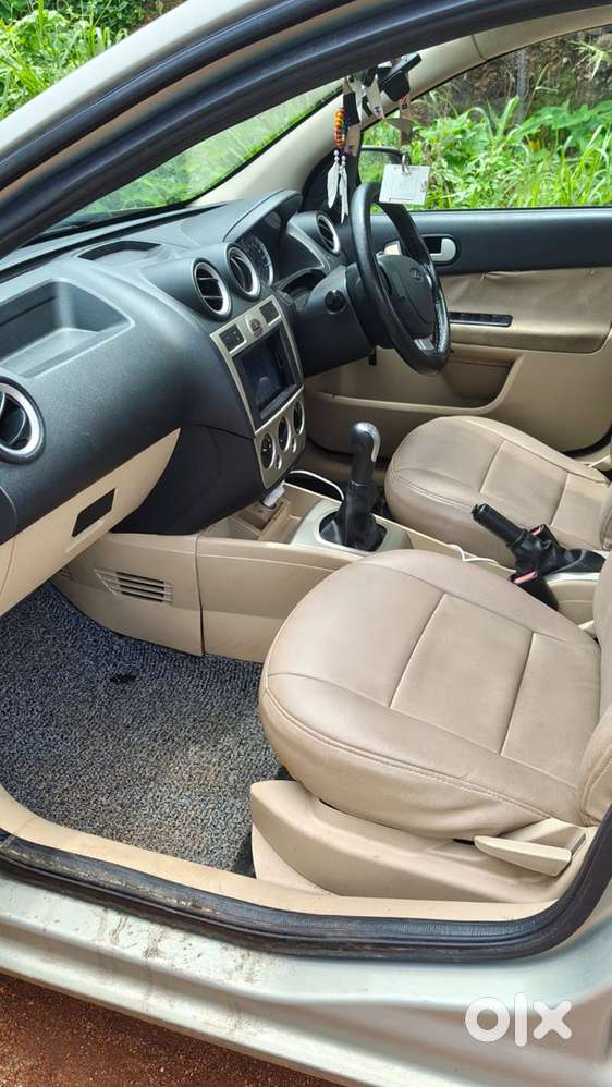 Ford Fiesta Model 2010 Year