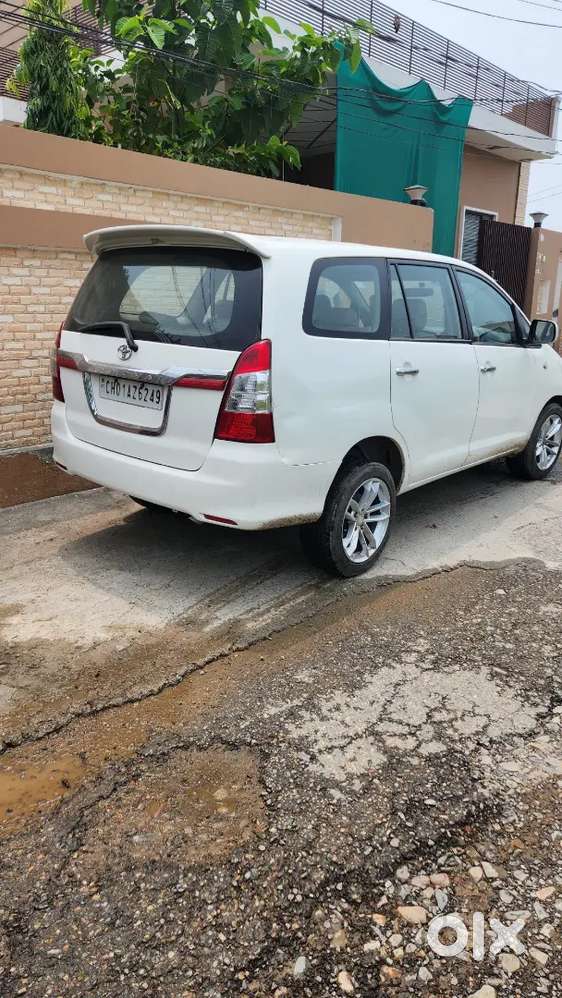 Toyota Innova Diesel 2010 S