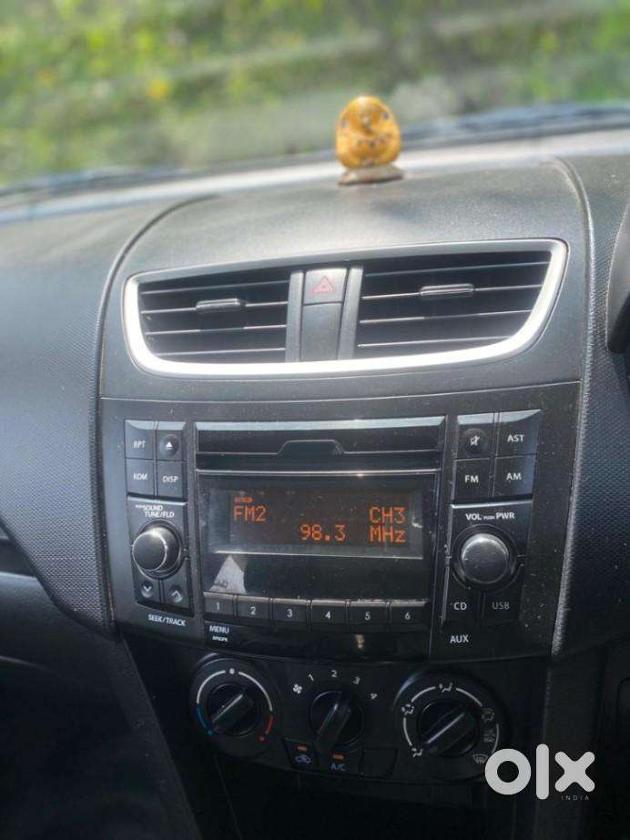 Maruti Suzuki Swift Vxi 1.2 Abs Bs-iv, 2016, Petrol