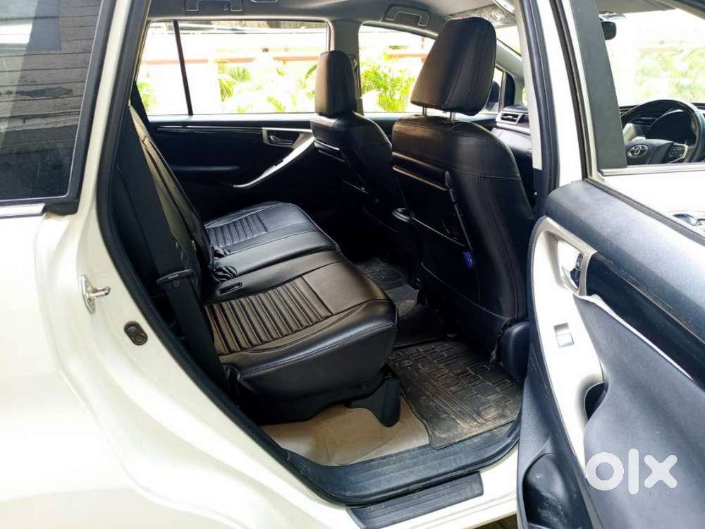Toyota Innova Crysta 2.4 V 8 Str, 2018, Diesel