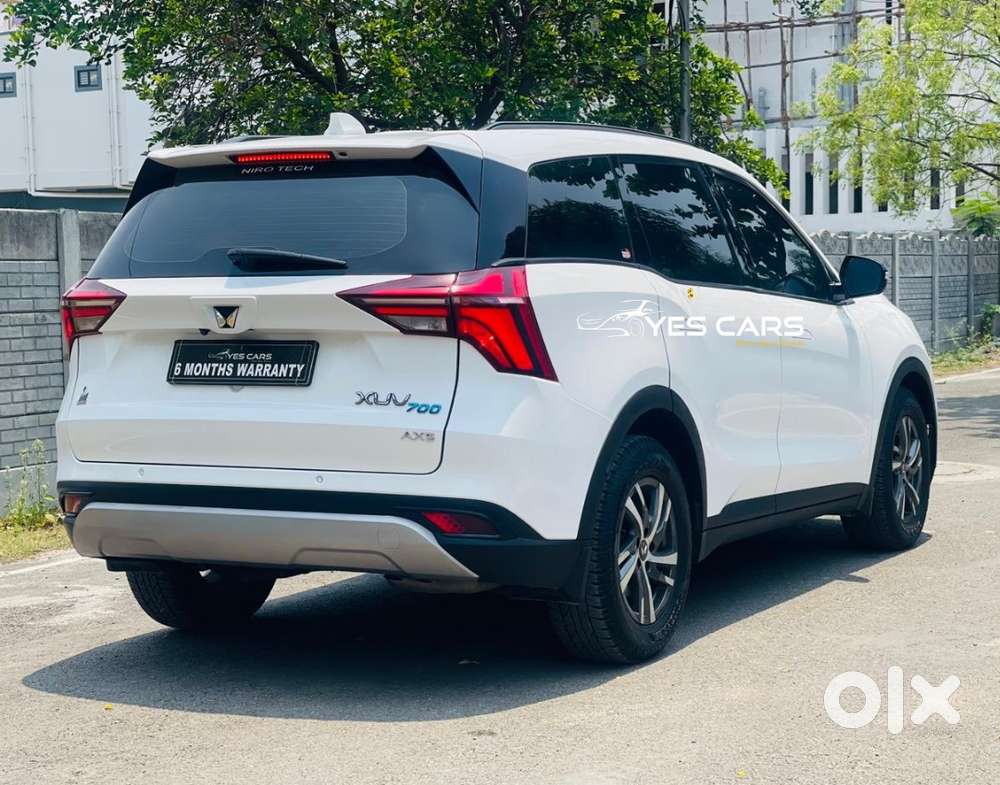 Mahindra Xuv700 2.0 Ax 5 Petrol Mt 7 Str, 2022, Petrol