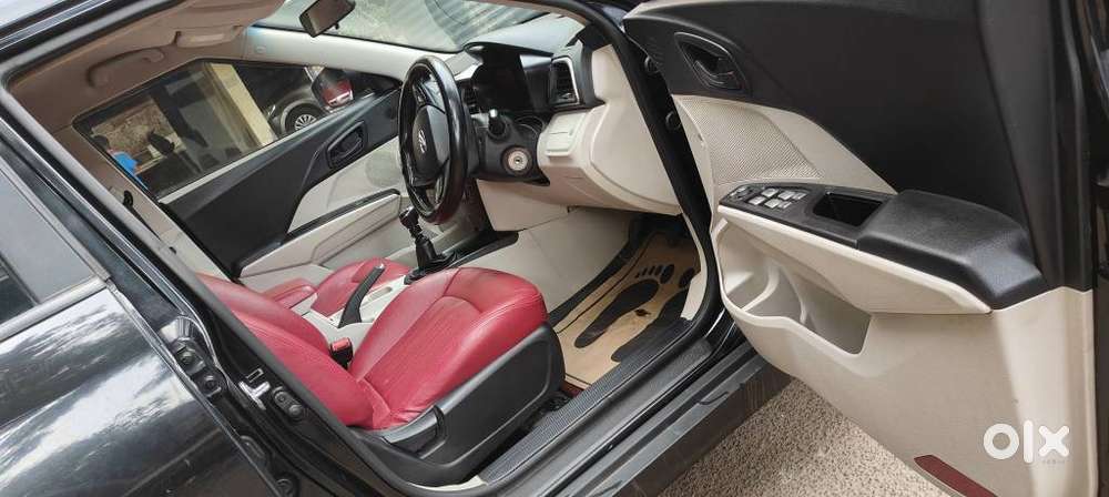 Mahindra Xuv300 W6, 2019, Petrol