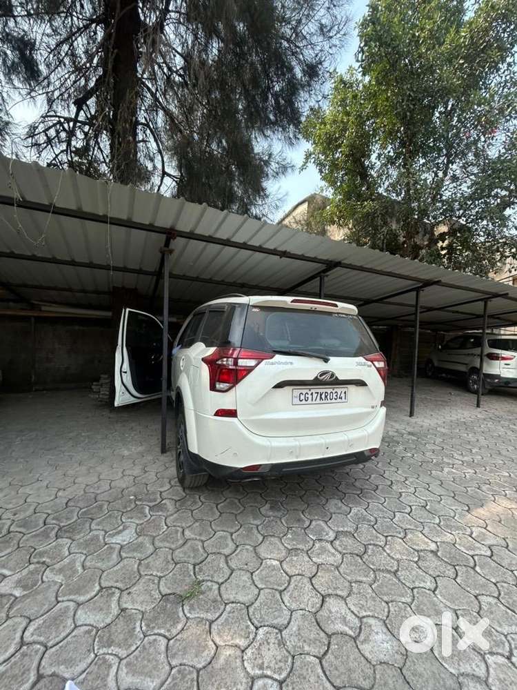 Mahindra Xuv500 2018 Diesel 60000 Km Driven