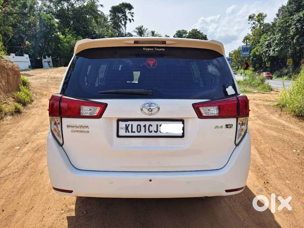 Toyota Innova Crysta 2.4 G Mt 8s, 2018, Diesel
