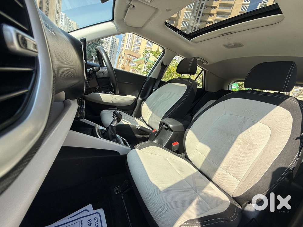 Hyundai Venue Sx (o) Mt 1.5 Diesel, 2022, Diesel