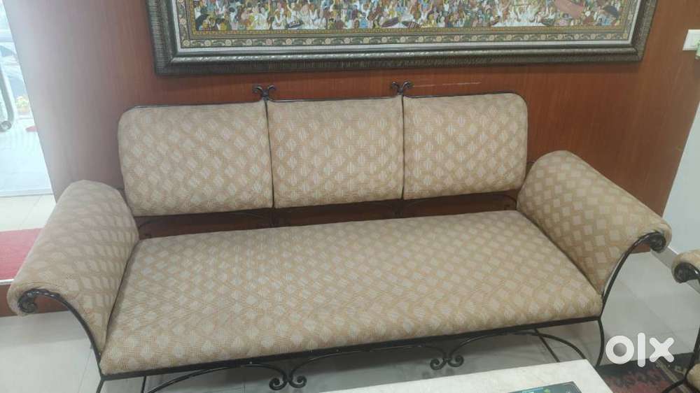 3+2 Seater Sofa Set Available!