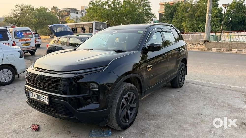 Tata Safari Pure Plus S Dark Editon 28 Dec 2024