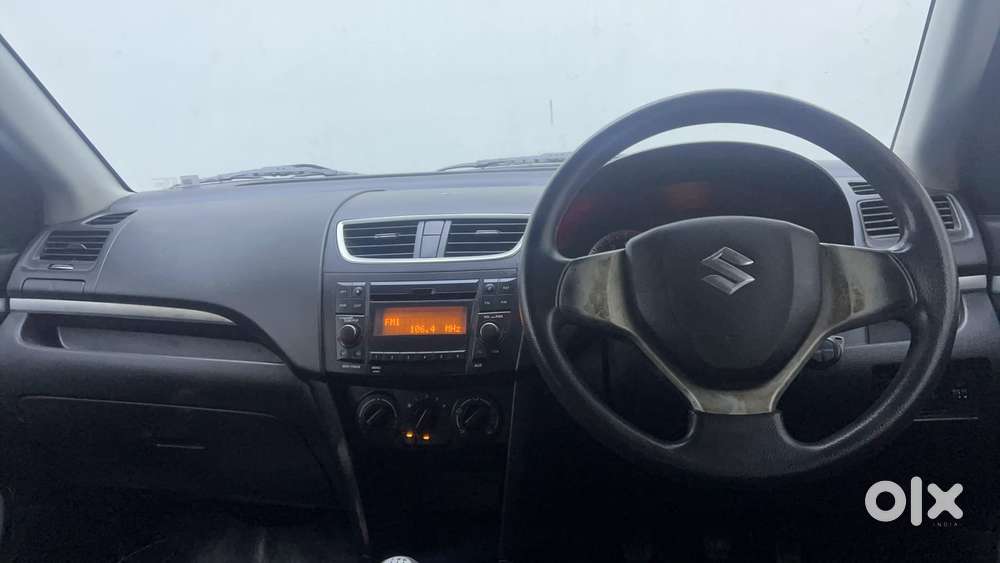 Maruti Suzuki Swift Vvt Vxi, 2015, Petrol