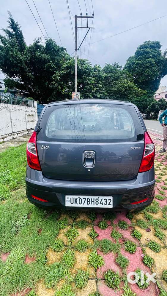 Hyundai I10 Sportz, 2015, Petrol