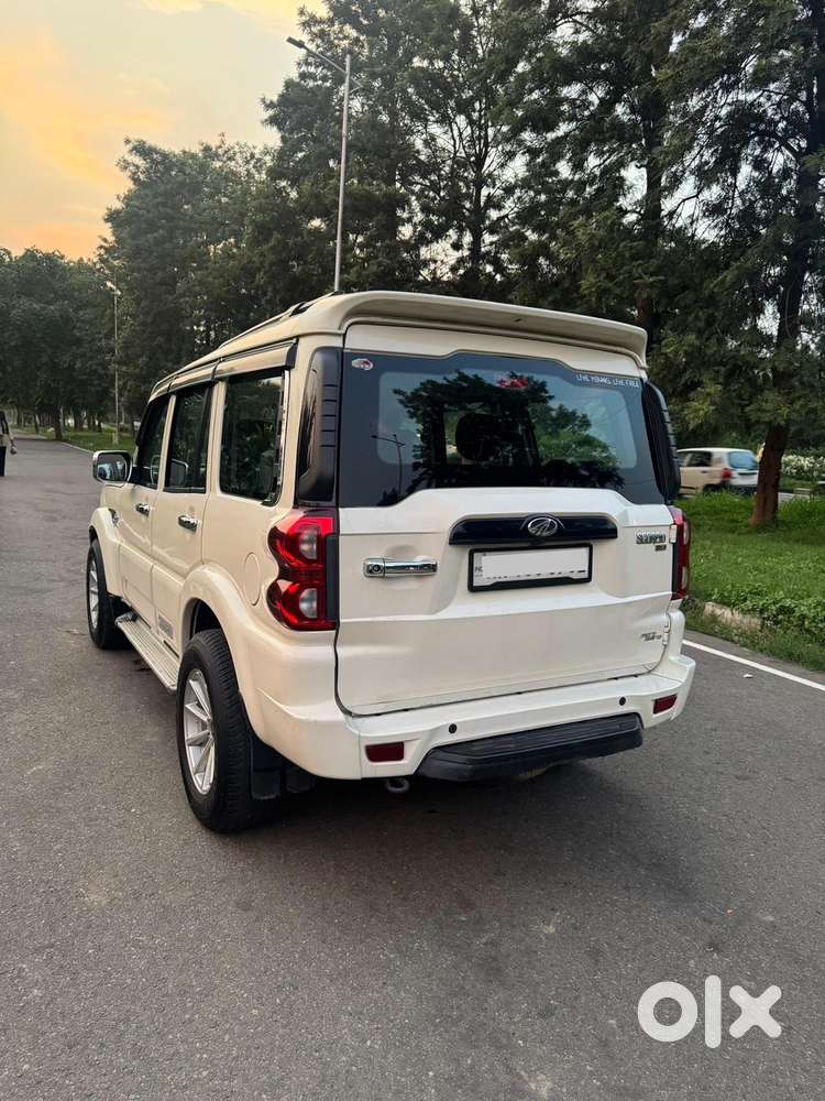 Mahindra Scorpio Classic 2.2 S 11 Mt 7 Str, 2021, Diesel