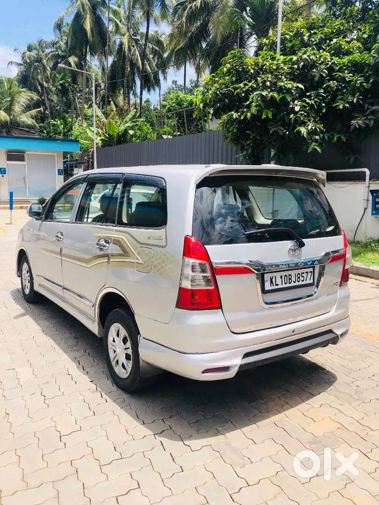 Toyota Innova 2013 Diesel 145000 Km Driven