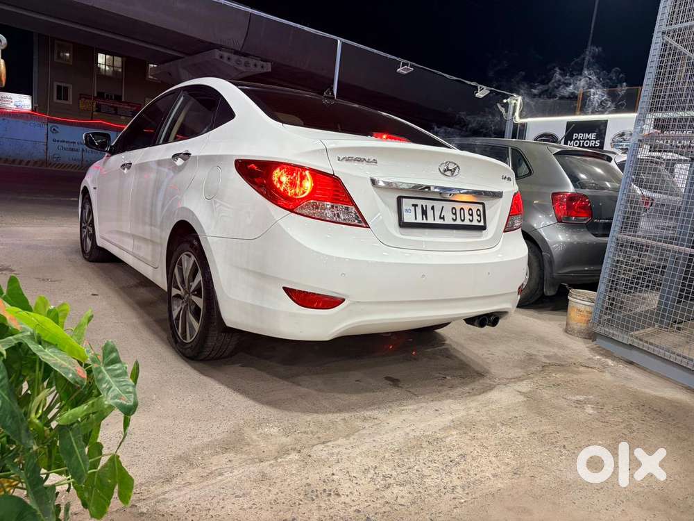 Hyundai Verna 1.5 Sx (o) Diesel At, 2014, Diesel