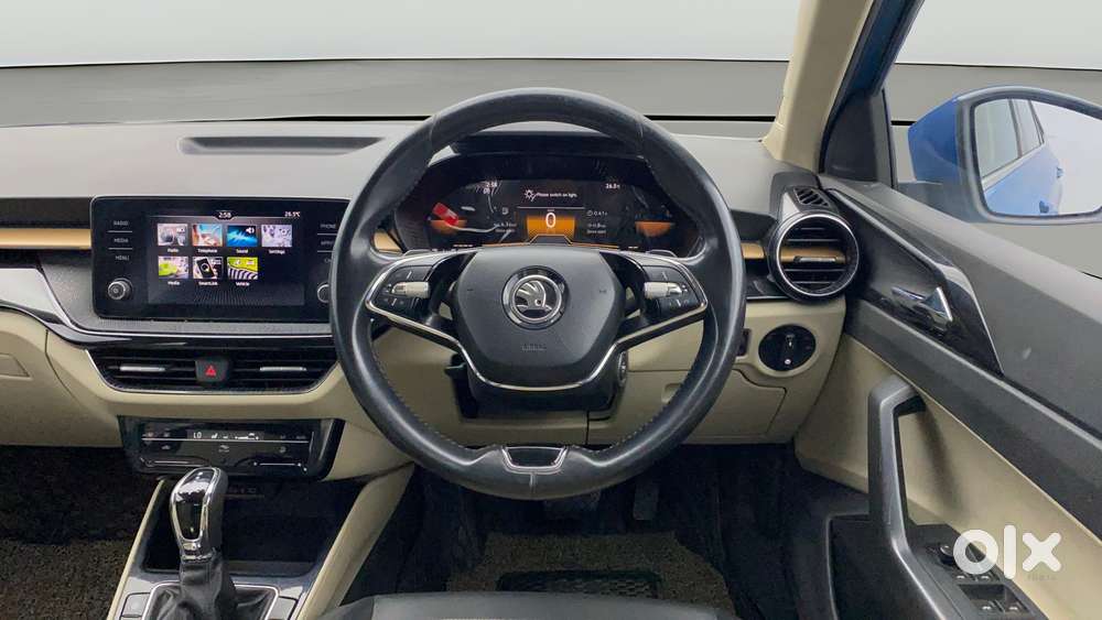 Skoda Slavia 1.0 Tsi Style At, 2022, Petrol