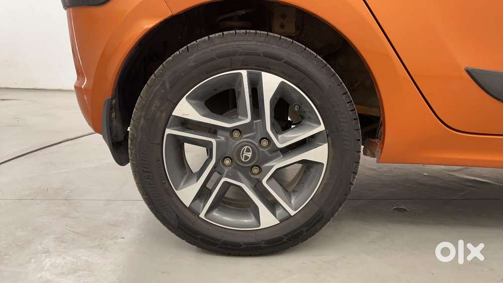 Tata Tiago 1.2 Revotron Xz Plus Dual Tone, 2018, Petrol