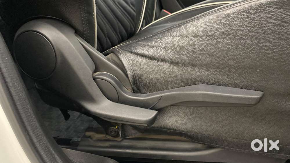 Maruti Suzuki Swift 2018 Vxi, 2019, Petrol