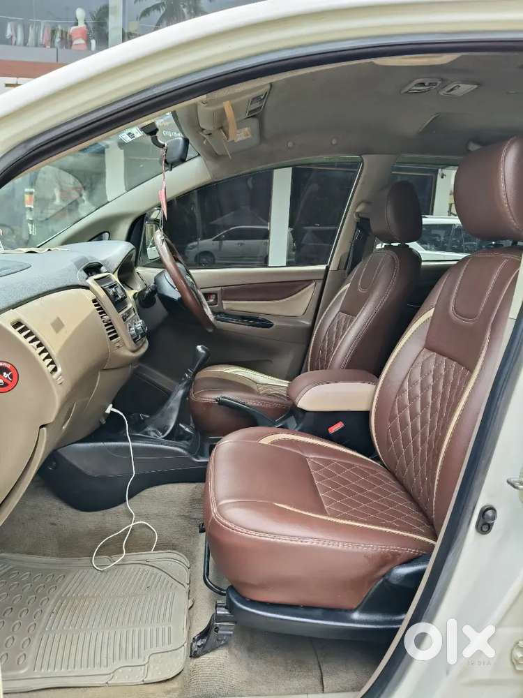 Toyota Innova 2015 Diesel Well Maintained
