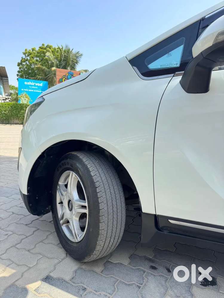 Mahindra Marazzo M6 8str, 2020, Diesel