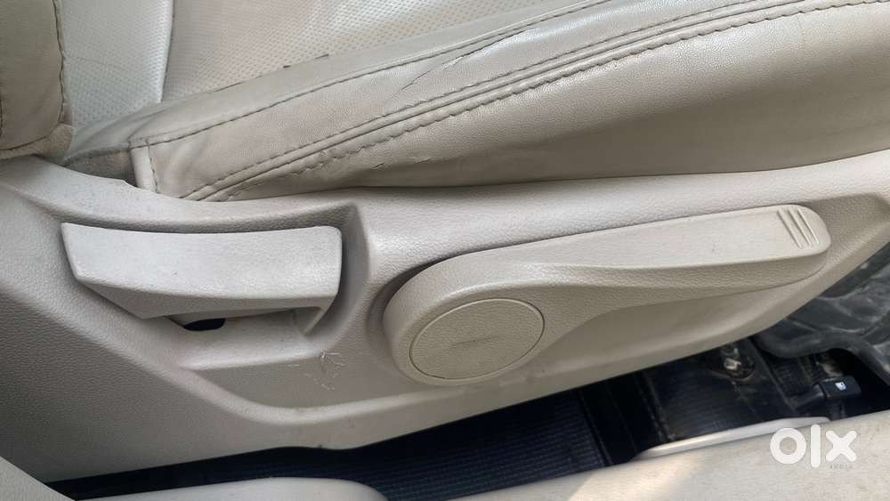 Mahindra Xuv300 W8 Option, 2021, Petrol