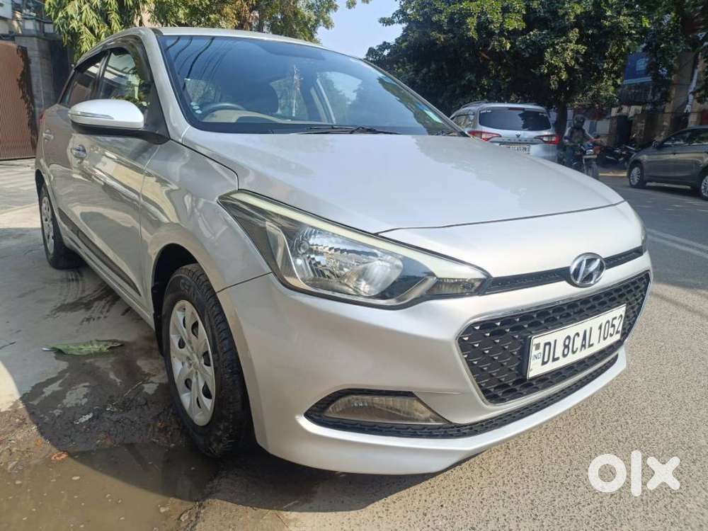 Hyundai I20 Sportz 1.2 Ivt Dual Tone, 2015, Cng & Hybrids