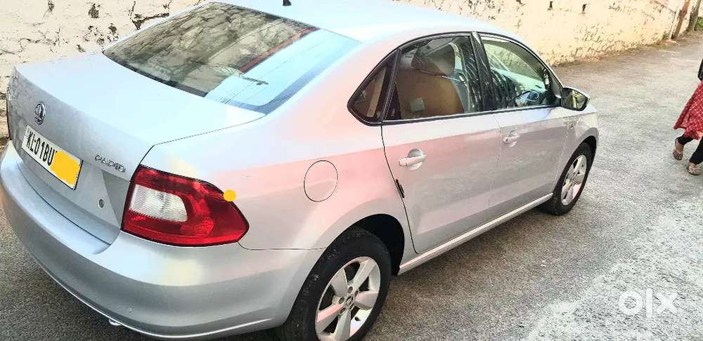 Skoda Rapid 2015 Diesel 1st Owner Company Service