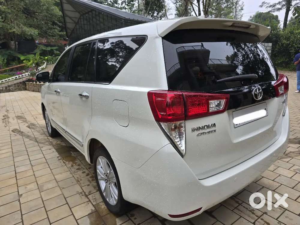 Toyota Innova Crysta 2018 Diesel Well Maintained