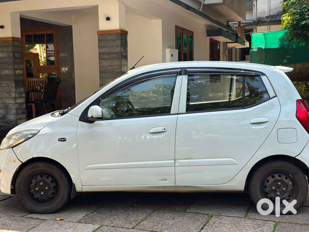Hyundai I10 Sportz Petrol Manual 2012