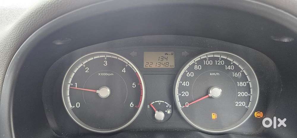 Hyundai Verna Sx Crdi (diesel) - Excellent Condition
