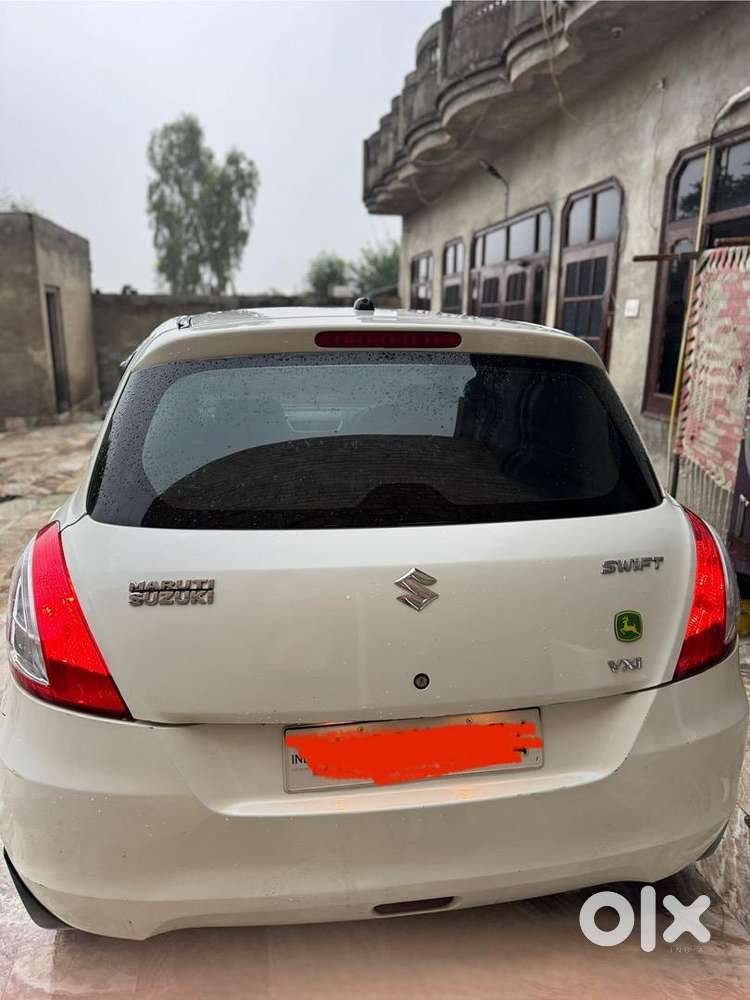 Maruti Suzuki Swift 2011 November Last