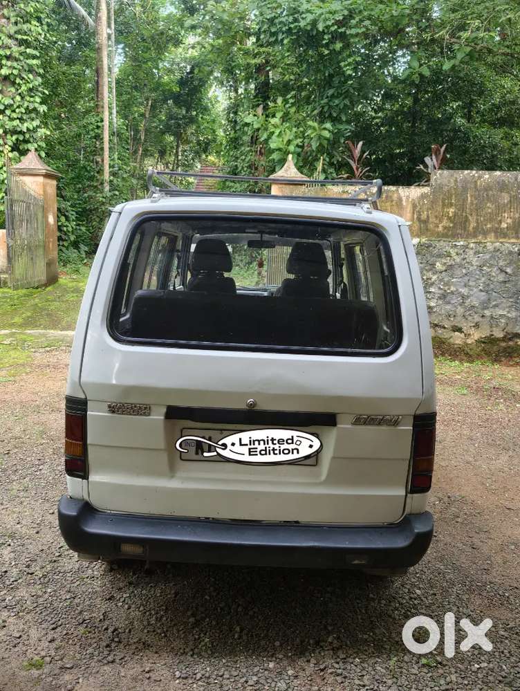 Maruti Suzuki Omni 2001