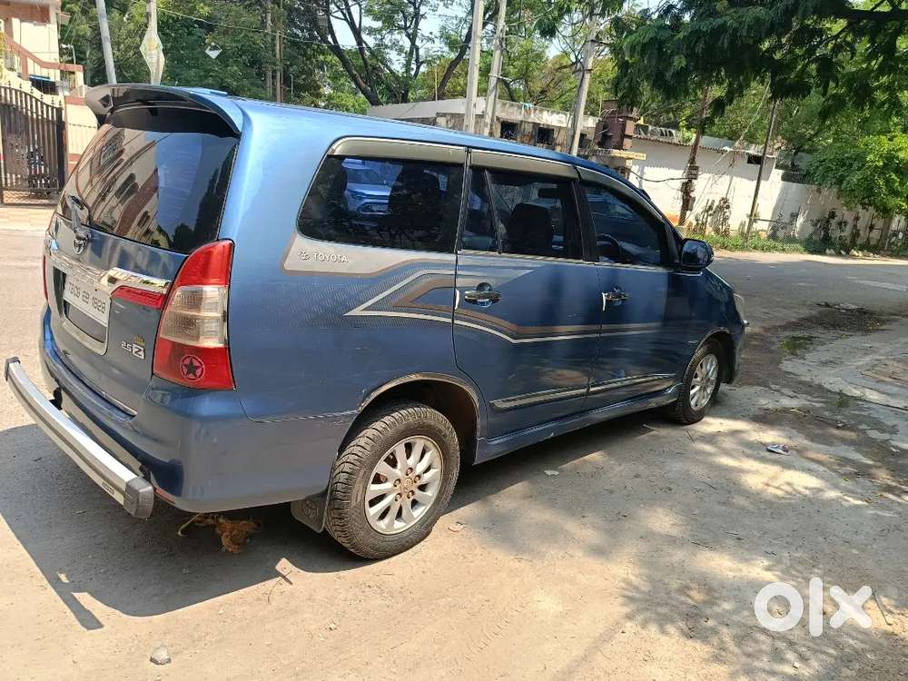 Innova 2.5 Z Top Model 2014 Showroom Condition 2 Key's Fully Loaded