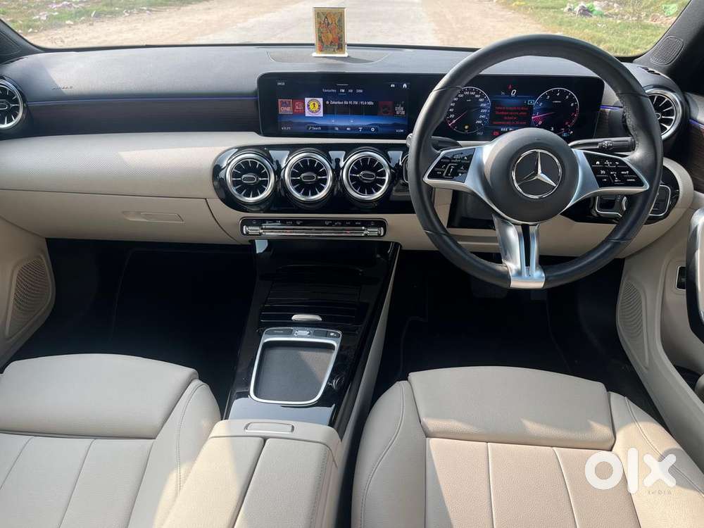 Mercedes-benz A-class Limousine 200, 2023, Petrol