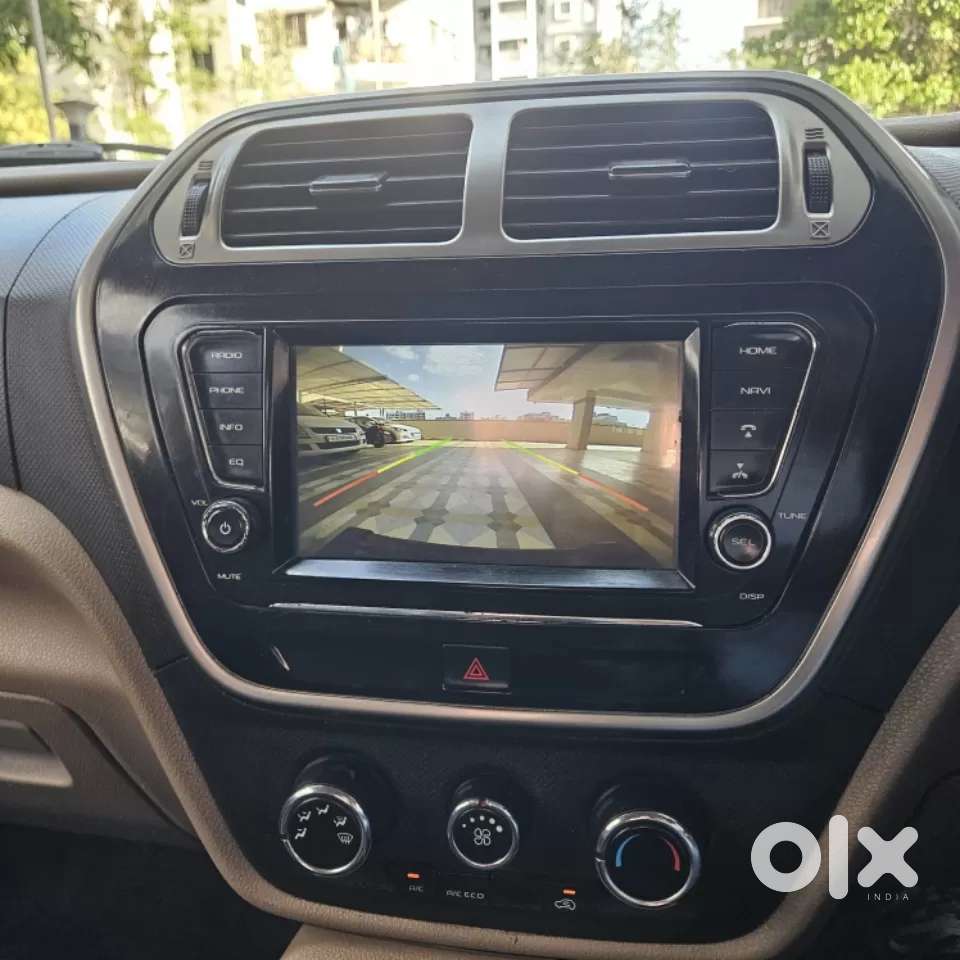 Mahindra Tuv 300 T10 Dual Tone, 2020, Diesel