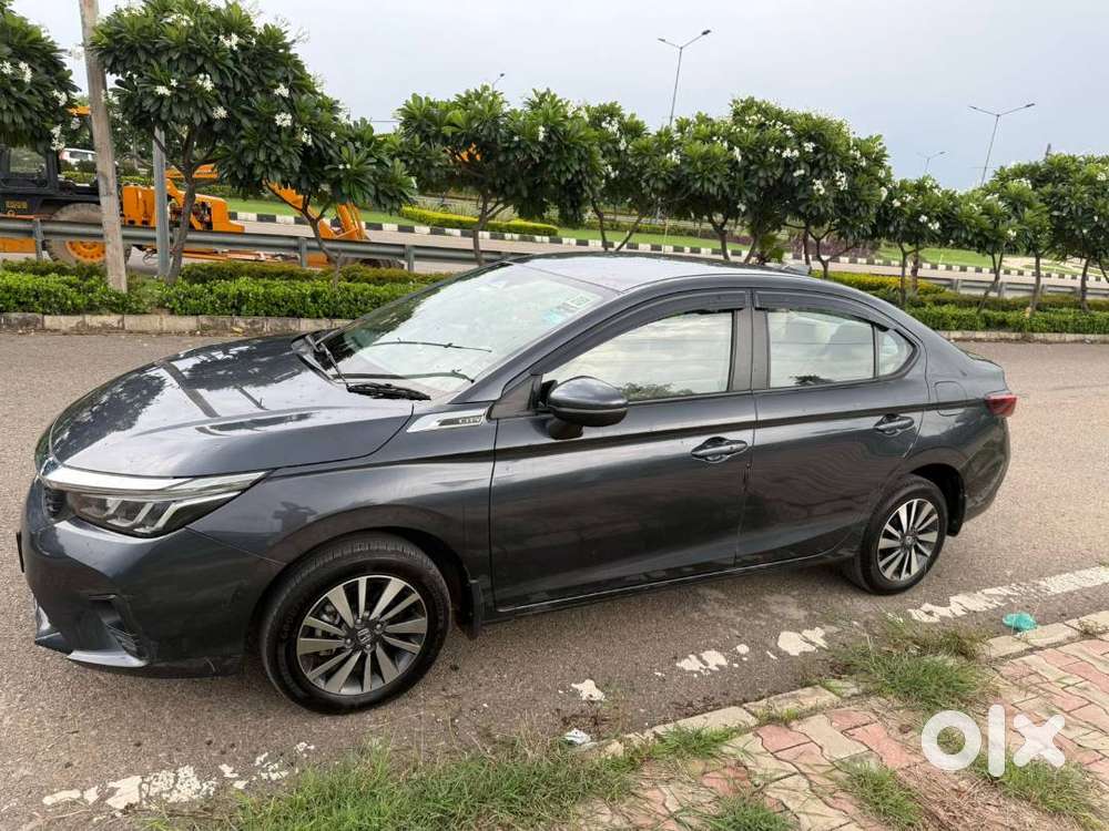 Honda City 2024 Petrol Well Maintained Showroom Condition