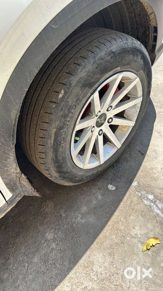 Hyundai Venue Petrol 2024
