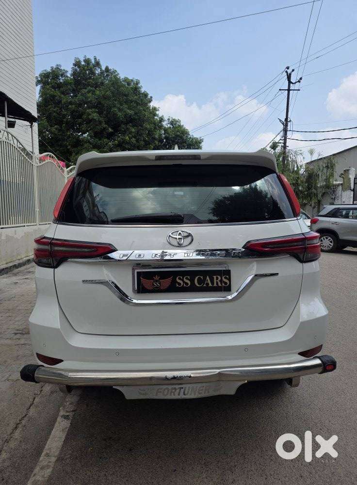 Toyota Fortuner 4x2 At 2.8 Diesel, 2021, Diesel