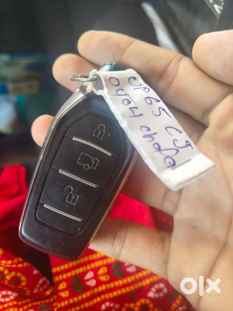 Mahindra Xuv500 2016 Diesel 100000 Km Driven