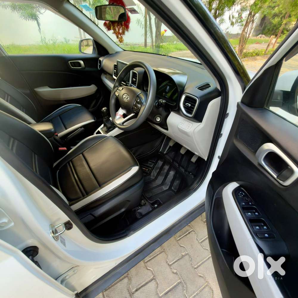 Hyundai Venue S 1.2 Petrol, 2024, Petrol
