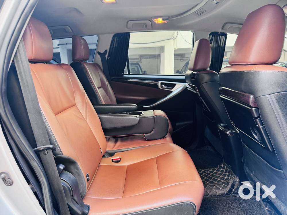 Toyota Innova Crysta 2.8z Automatic, 2019, Diesel