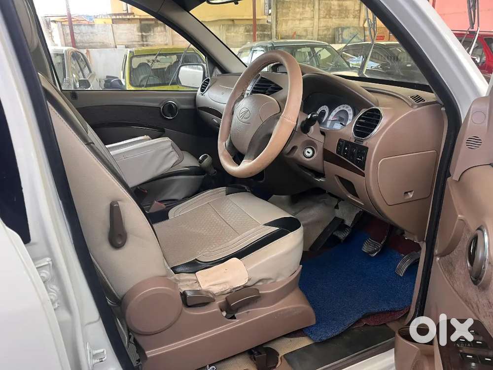 Mahindra Xylo 2012