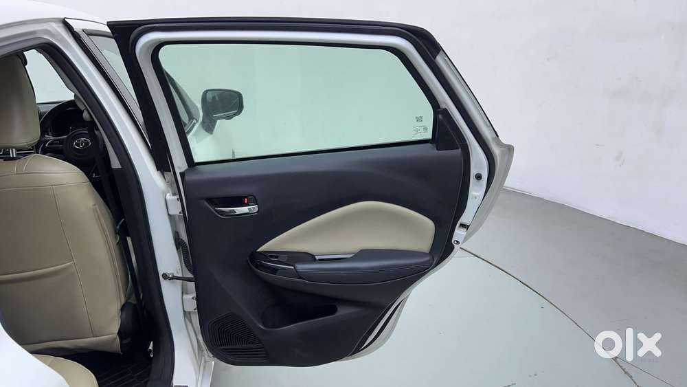 Toyota Glanza 1.2 V Amt, 2022, Petrol