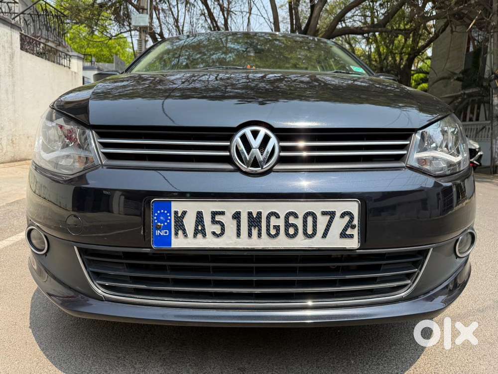 Volkswagen Vento Celeste 1.6 Highline, 2015, Petrol