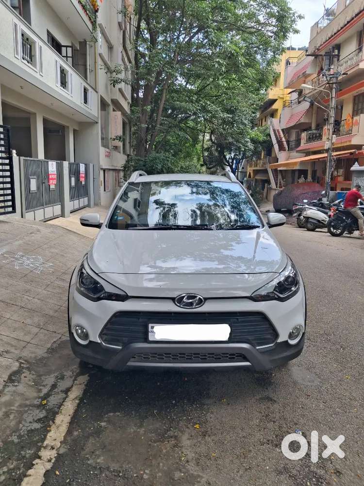 Hyundai I20 Active 2017 Petrol Well Maintained